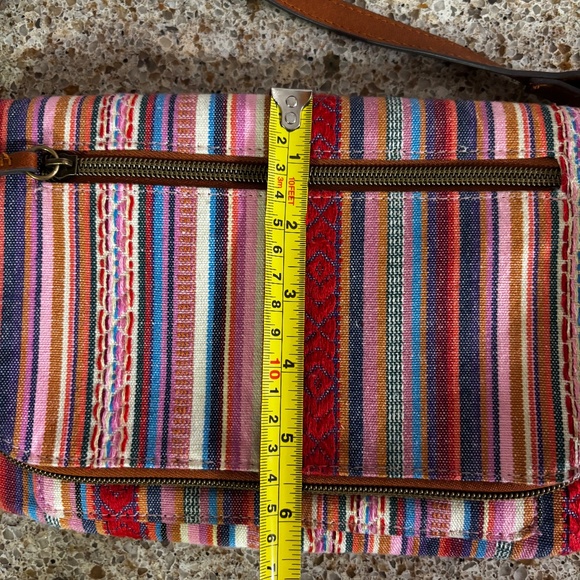 Women's T-Shirt & Jeans Serape Embroidered Crossbody - Picture 9 of 16
